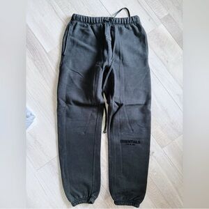 Essentials Sweatpants | Black